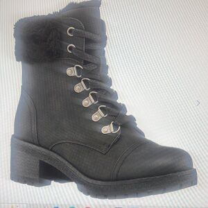 New G.C Joan Lace Up Boots.  Size 6.  Black